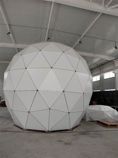 금속 우주 프레임 라돔